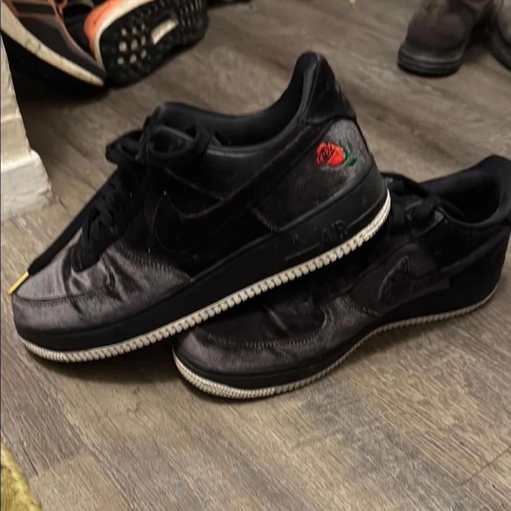 Nike dunks Black velvet